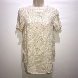 H&M Beige top with blue splash